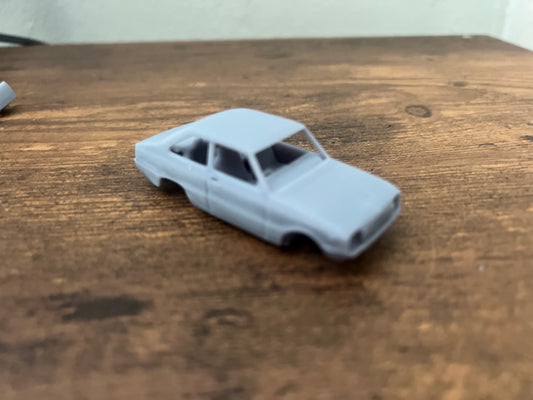 Mazda 1200 1/64 Recina